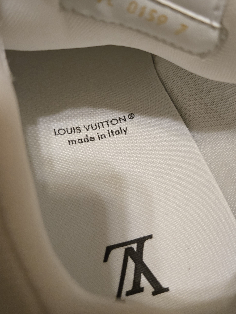Louis Vuitton Mens White LV Skater Sneakers - Picture 8 of 11